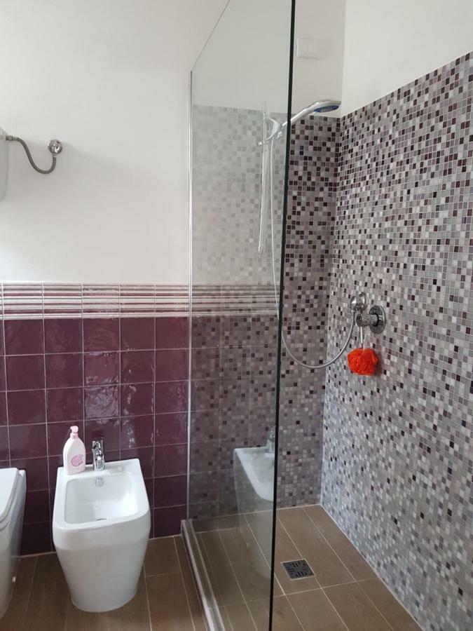Antica Casa Di Famiglia Hotel กัสติลโยเน เดล ลาโก ภายนอก รูปภาพ