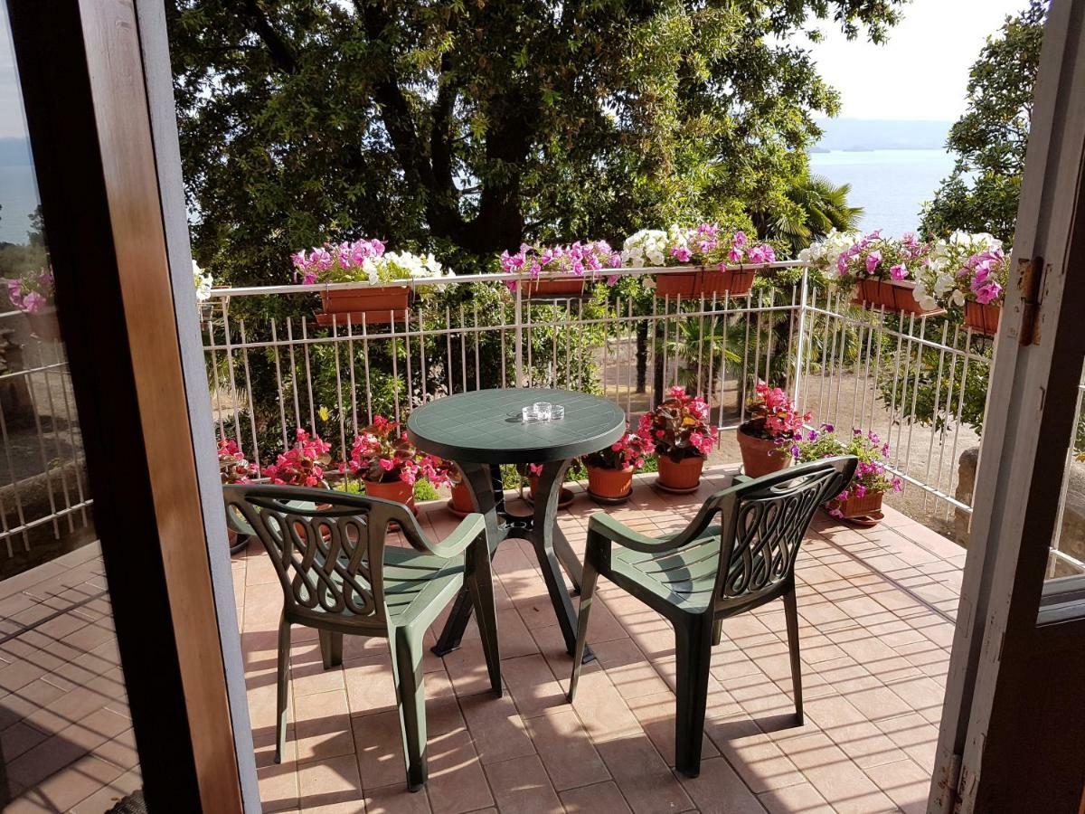 Antica Casa Di Famiglia Hotel กัสติลโยเน เดล ลาโก ภายนอก รูปภาพ